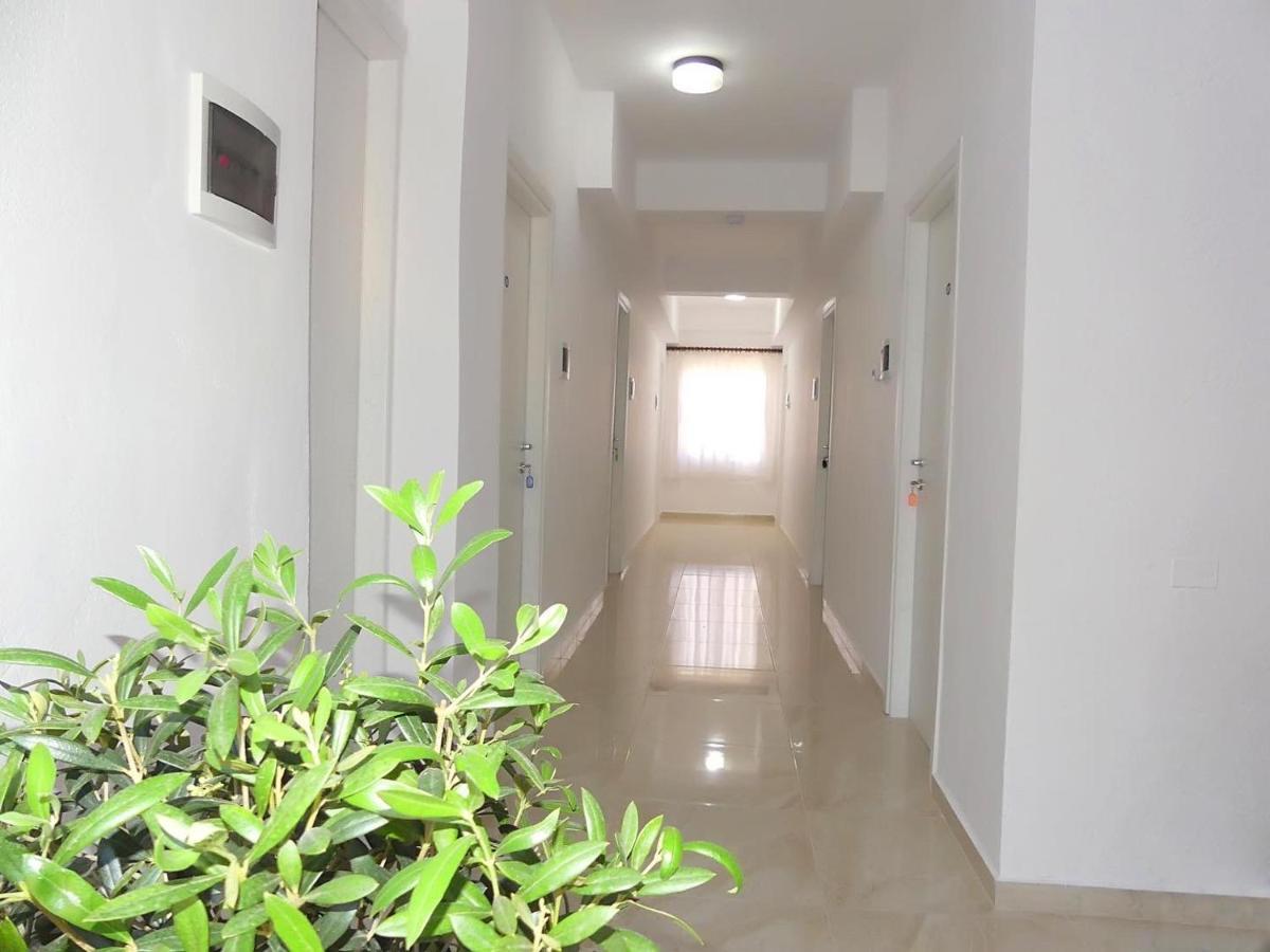 Hotel Jonufra Kanine Екстериор снимка
